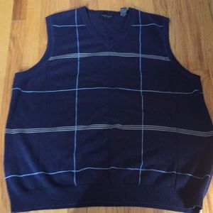 Navy blue/ light blue/ tan golf vest size large